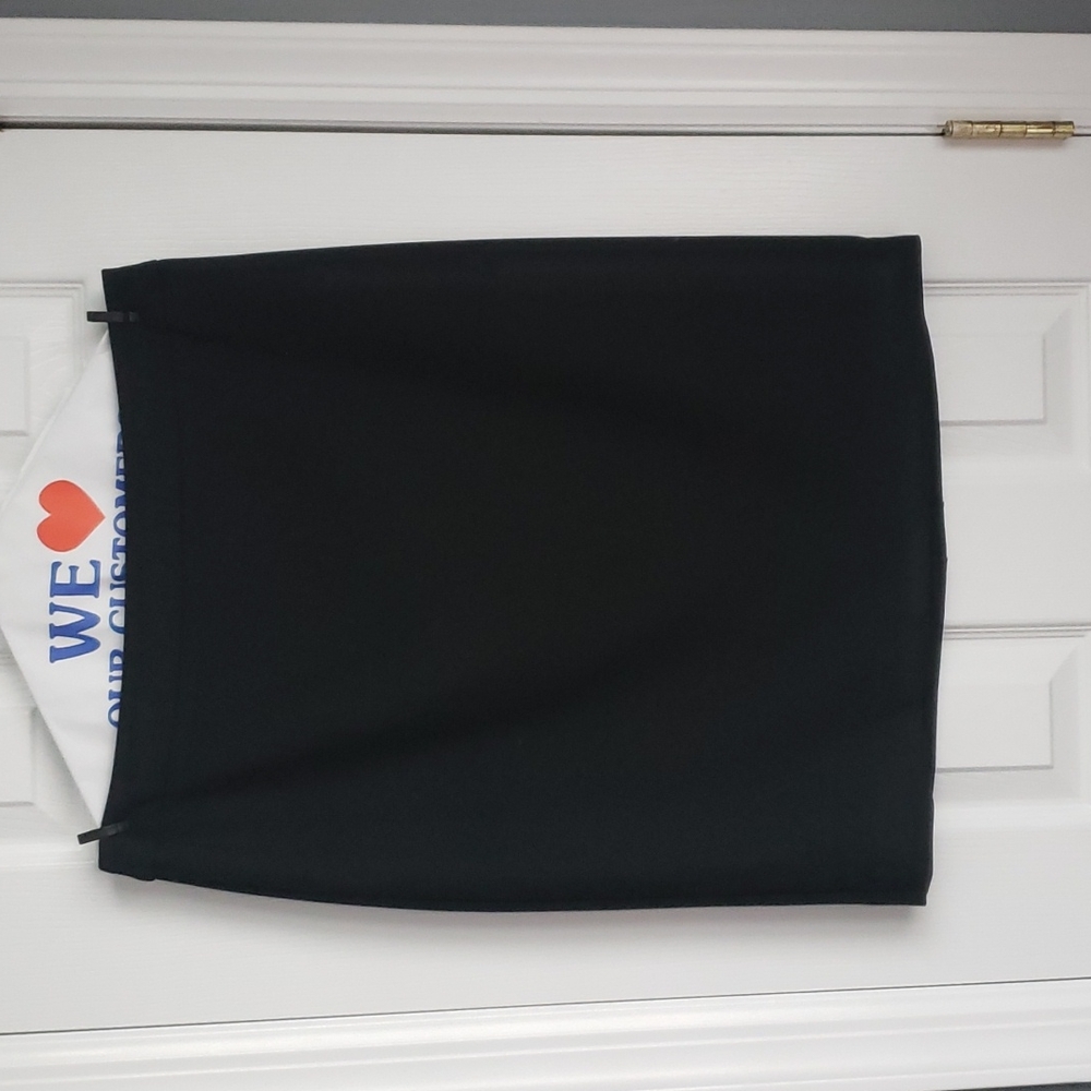 Basic black skirt